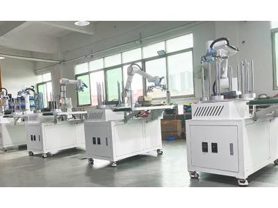 機(jī)器人料倉(cāng)一體機(jī)——旋轉(zhuǎn)料倉(cāng)